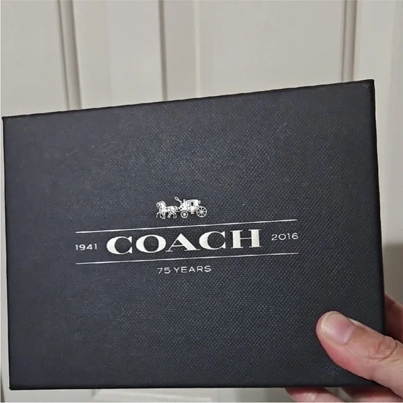 Coach Black Patent Leather Wristlet with Gold Hardware - Picture 3 of 6